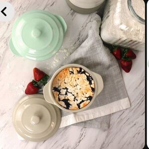 Martha Stewart Stoneware Round Mini Casserole with Lid in Mint
